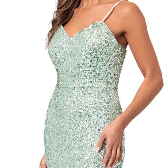 AQUA Formal Women’s Sequin Tie Back Floor Sweeping Gown Green Sz 10 - Picture 10 of 10